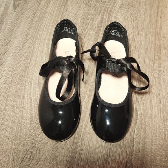CAPEZIO GIRLS PATENT FLAT TAP SHOES FROM A SMOKE FREE AND PET FREE HOME11M E1 65 - Picture 1 of 4